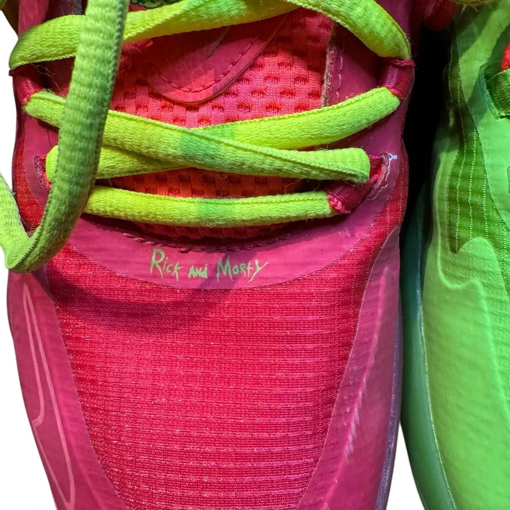 PUMA MB.01‎ Rick and Morty Shoes Mens Size 9 LaMelo Basketball Neon 376682-01